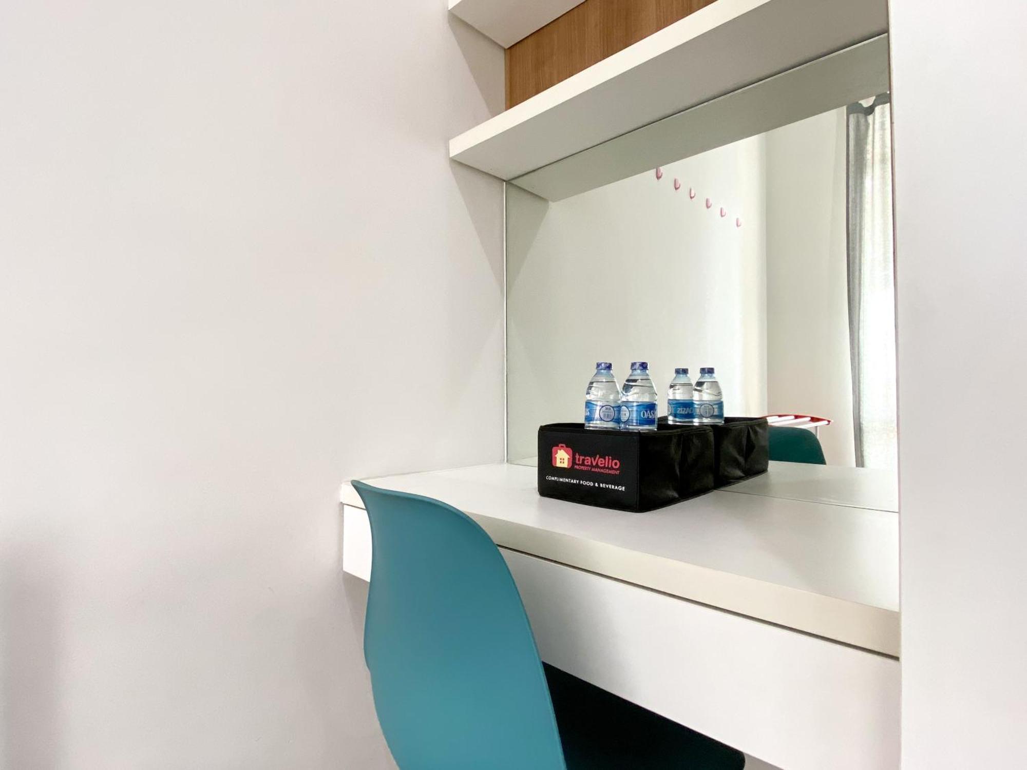 Modern Look And Warm At Vasanta Innopark By Travelio * Bekasi