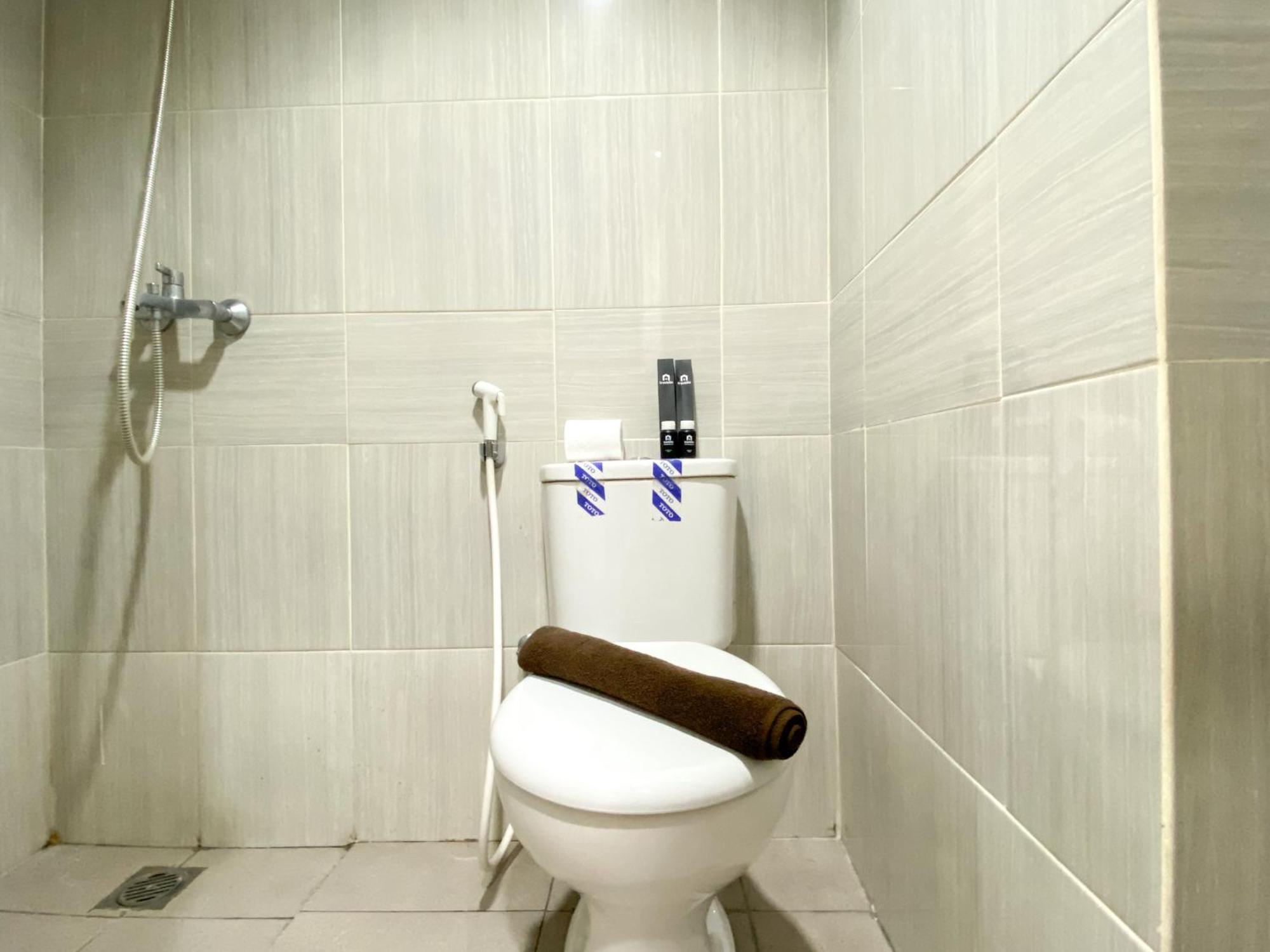 Modern Look And Warm At Vasanta Innopark By Travelio