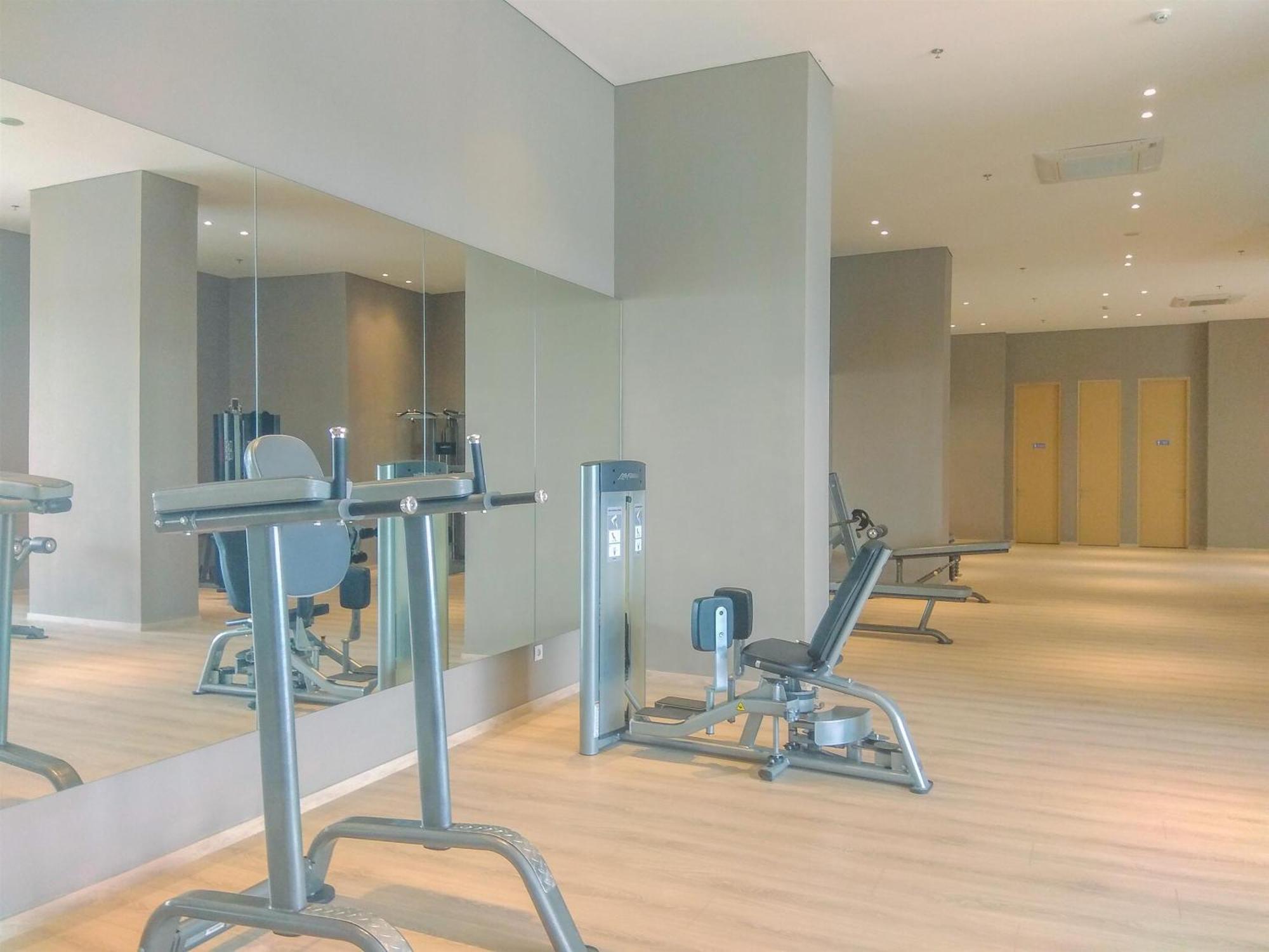 Modern Look And Warm At Vasanta Innopark By Travelio * Bekasi